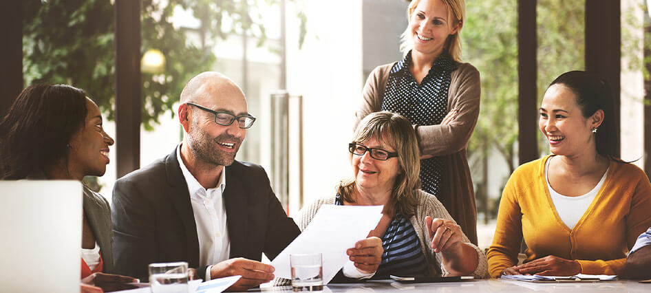 ما راه حل های حرفه ای فناوری اطلاعات را برای تجارت ارائه می دهیم